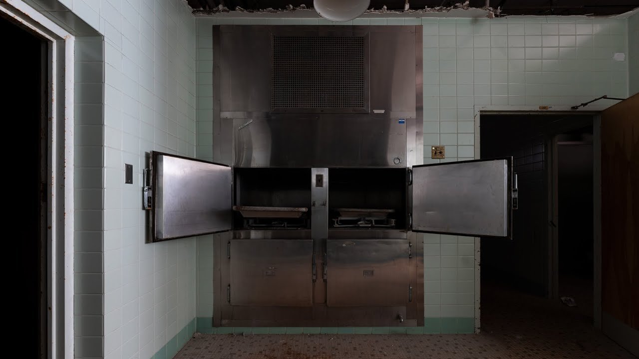 Hospital de Ensino Abandonado Gigante - Encontramos o Morgue