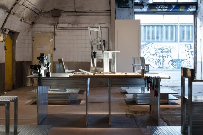 A workshop bench was also placed at the centre of the space.